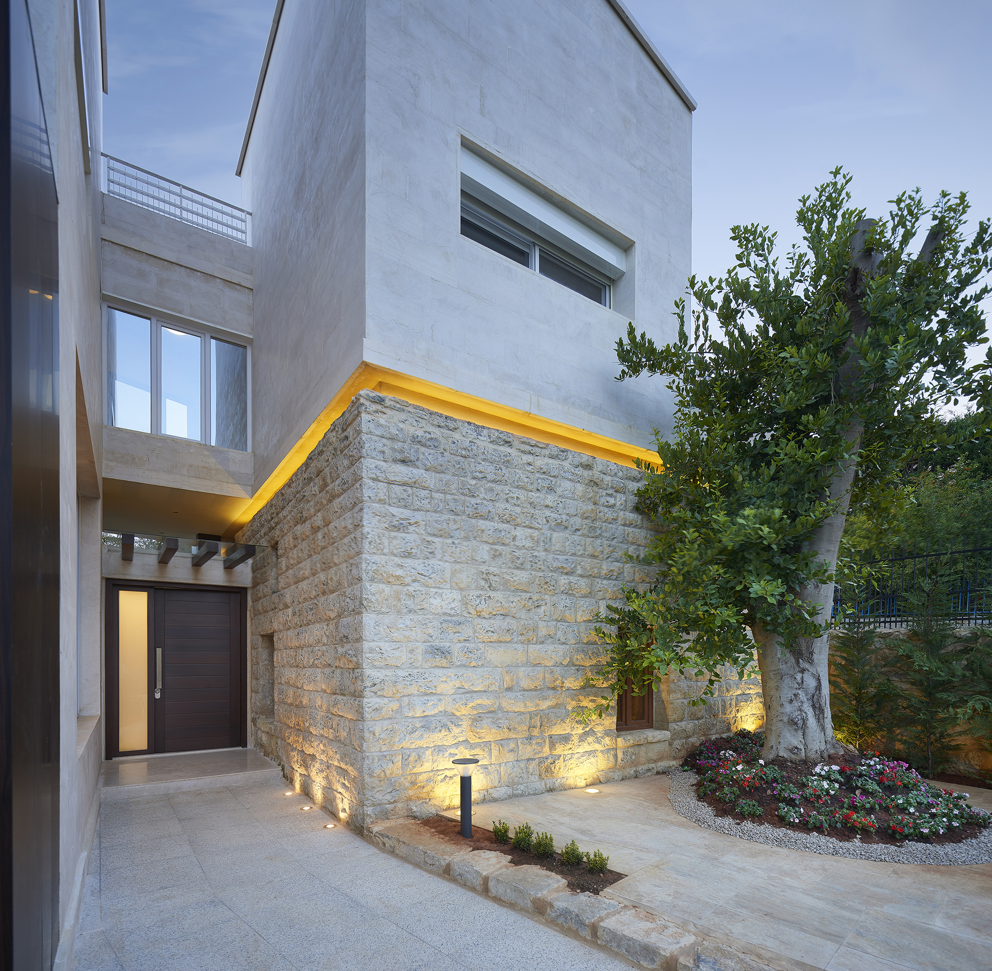 Gallery of Extension of Identity House / Paseo Architecture 8