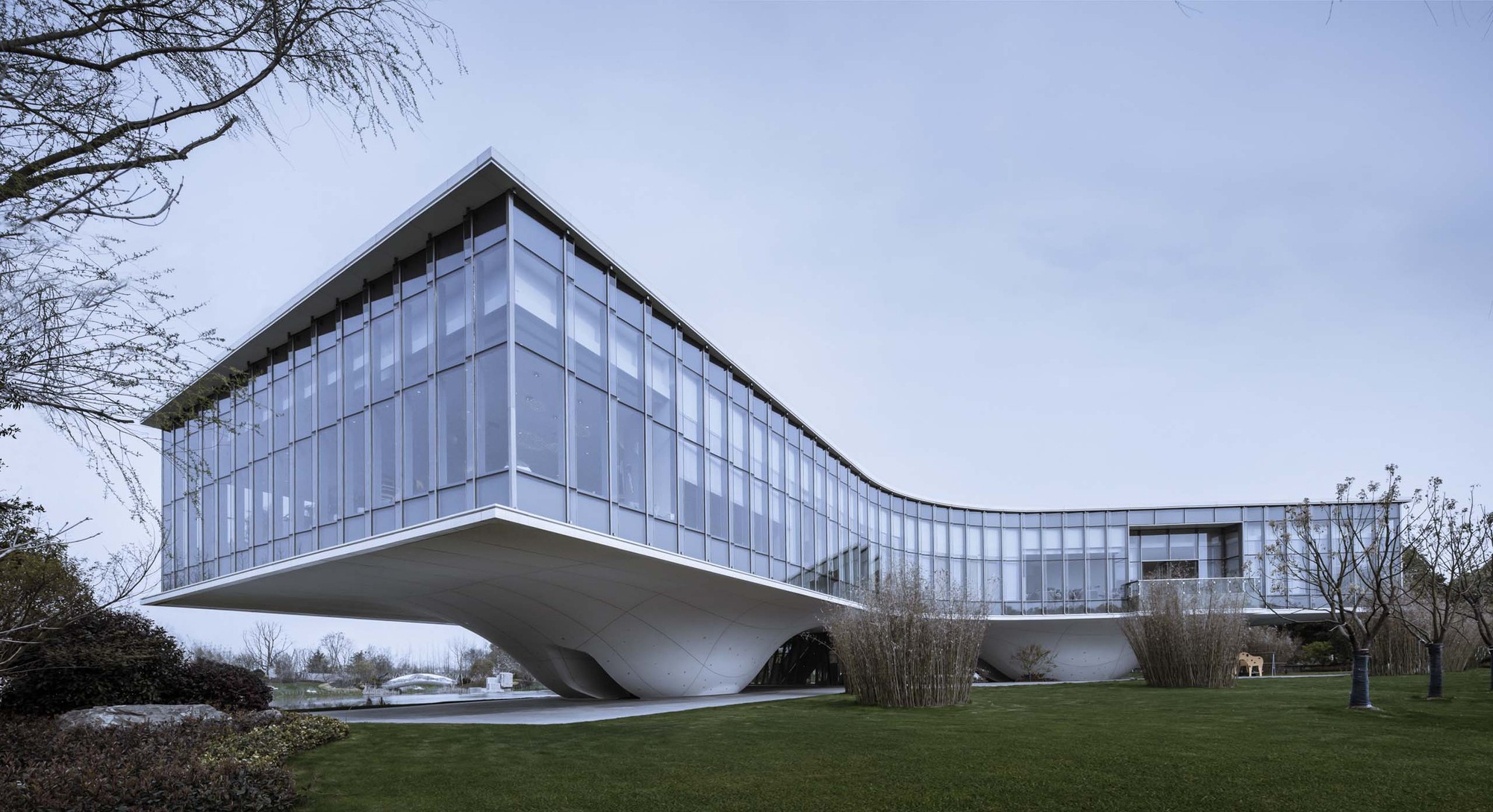 Xiake Island Eco City Exhibition Center / SHUISHI | ArchDaily