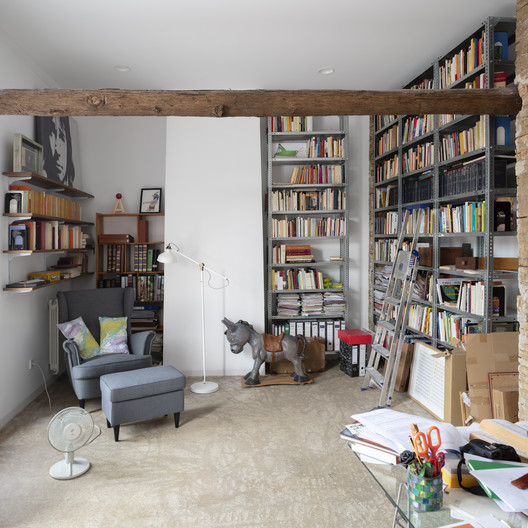 House Ca la Maña / Fent Estudi Coop V - Interior Photography, Living Room, Wood, Shelving