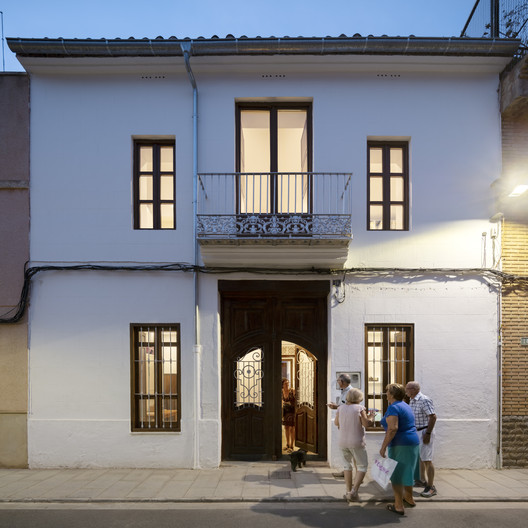 House Ca la Maña / Fent Estudi Coop V - Exterior Photography, Facade, Door