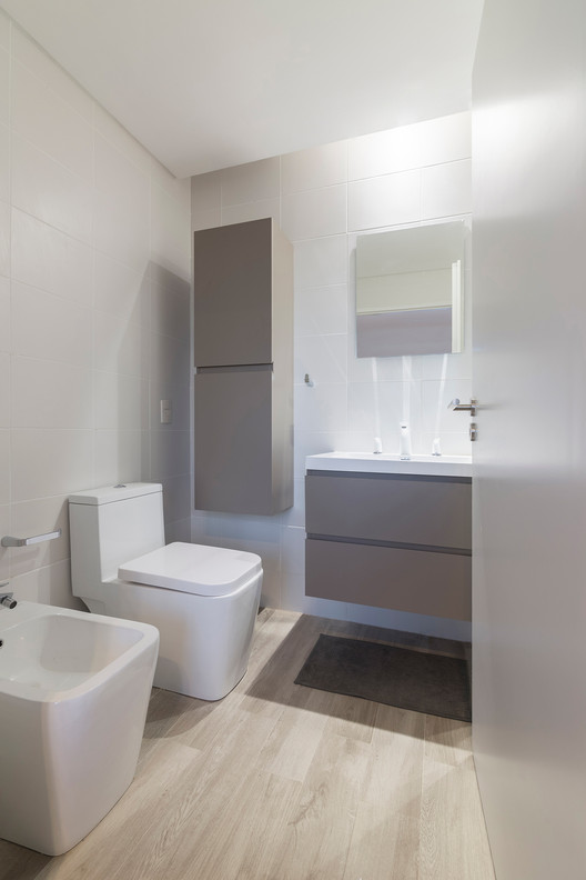 ATH60 Building / Cubero Rubio - Interior Photography, Bathroom, Wood