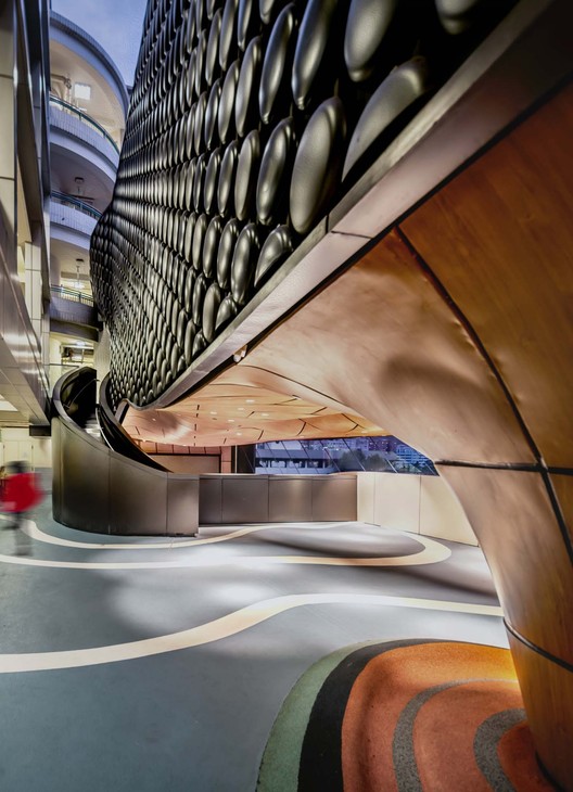 扩建九龙塘宣道小学，狭缝中的音乐厅 / 元新建城  - 室内图