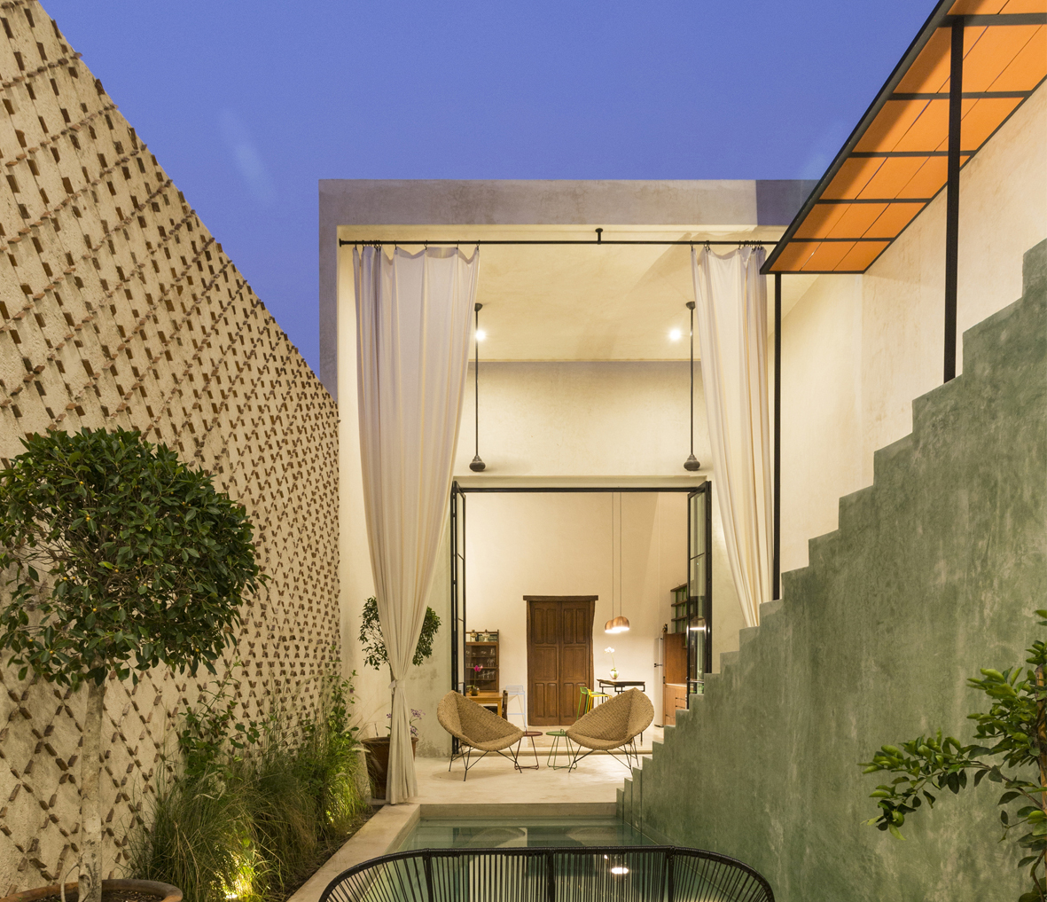 Gallery of Designing in Tight Spaces Examples from Latin America 21