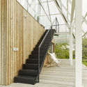 Casa Estufa / RicharDavidArchitekti - Fotografia de Interiores, Escada, Madeira, Terraço, Corrimão