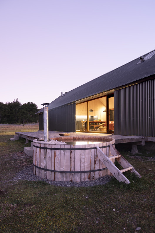 Refugio en Malalcahuello / Iragüen Viñuela Arquitectos - Fotografía exterior, Ventanas