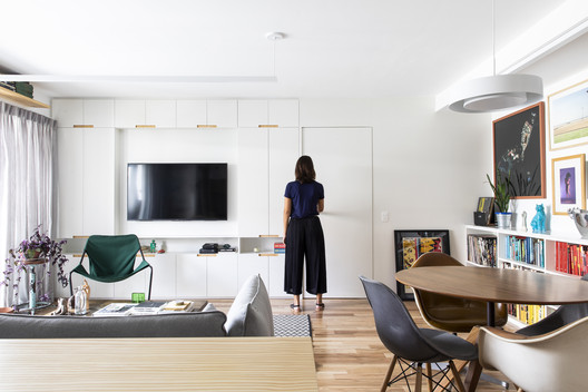 Apartamento do Fabrício / INÁ Arquitetura - Fotografia de Interiores, Mesa, Janela, Cadeira