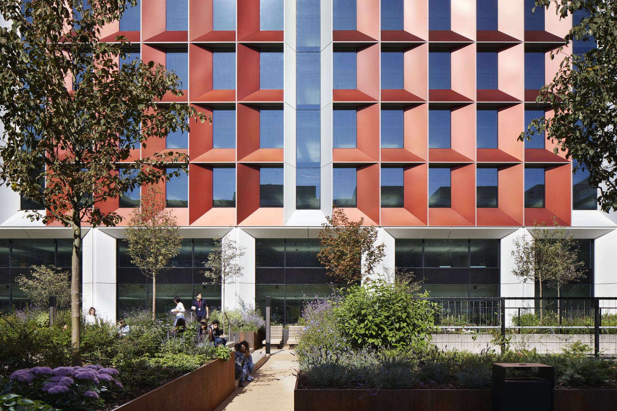 Gallery of 245 Hammersmith Road Building / Sheppard Robson 5