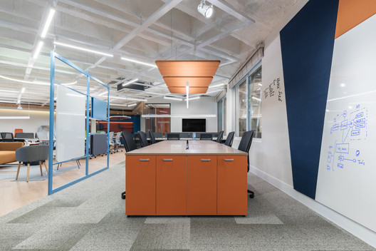 Riccó Hub  / Mombá Arquitetura - Fotografia de Interiores, Cozinha, Cadeira