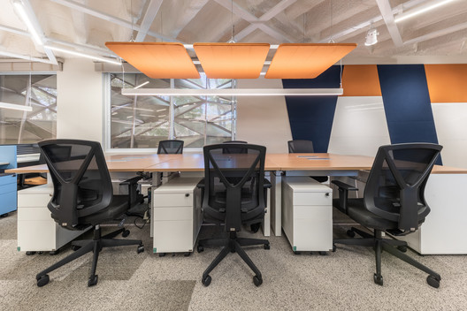 Riccó Hub  / Mombá Arquitetura - Fotografia de Interiores, Cozinha, Mesa, Cadeira