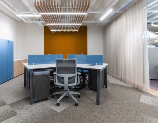 Riccó Hub  / Mombá Arquitetura - Fotografia de Interiores, Mesa, Cadeira, Iluminação