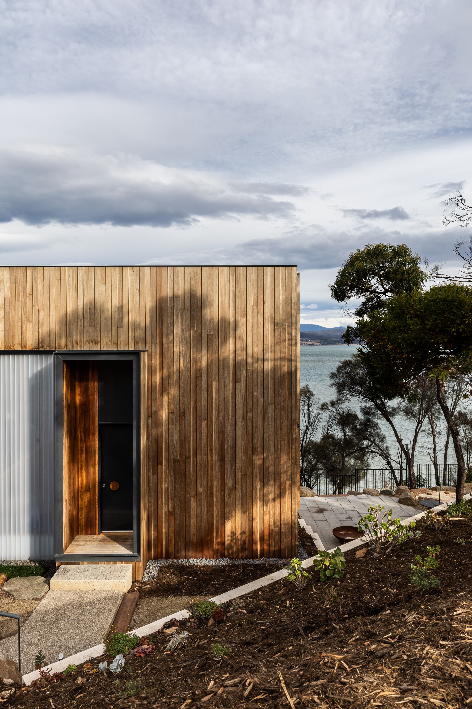 Gallery of Midway Point House / Keith Westbrook + Cumulus Studio 7