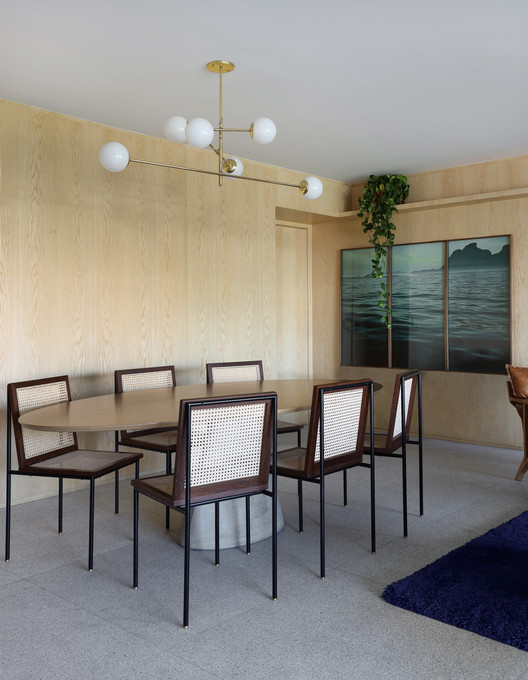 Apartamento TG / Ana Sawaia Arquitetura - Fotografia de Interiores, Sala de Jantar, Cadeira