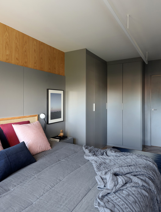 Apartamento TG / Ana Sawaia Arquitetura - Fotografia de Interiores, Dormitório, Cama