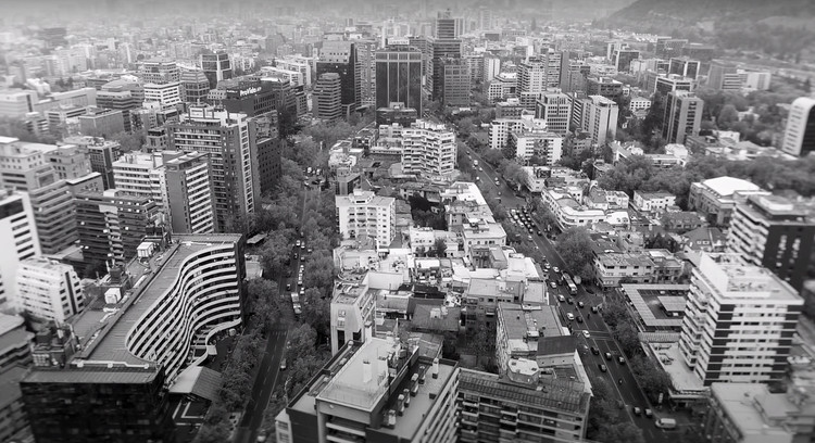 La Ciudad de Germán Bannen: documental sobre hitos y obras del Premio Nacional de Urbanismo de Chile, Captura de pantalla de documental. Image