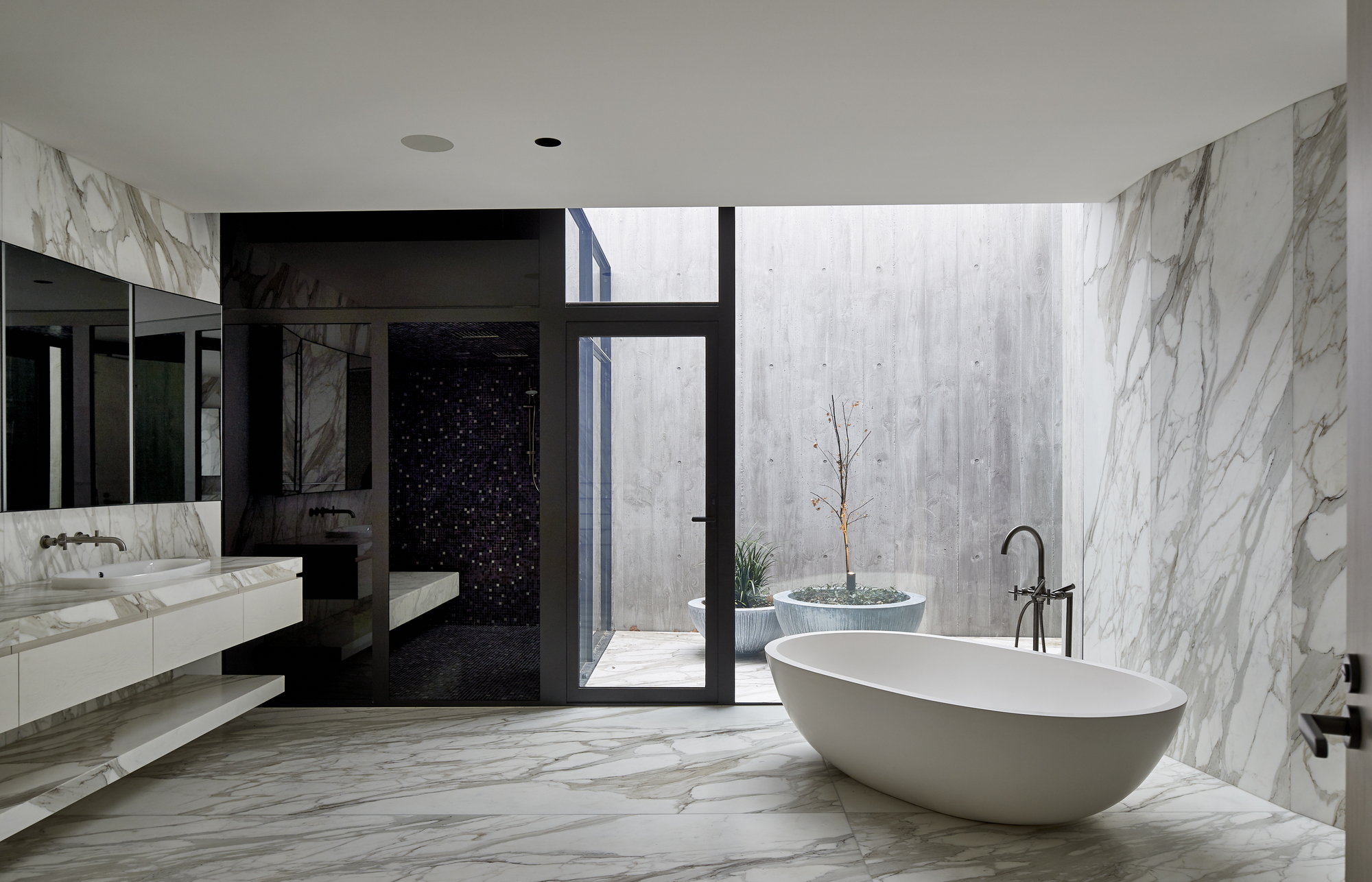 Gallery of Towers Road House / Wood/Marsh - 25