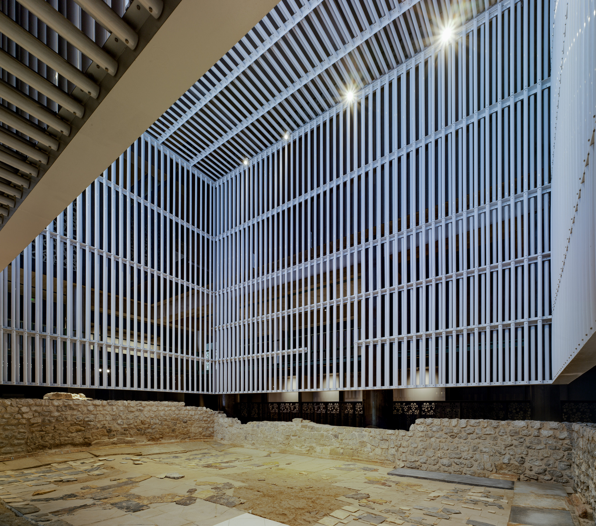 Galería de Museo arqueológico El / Temperaturas Extremas