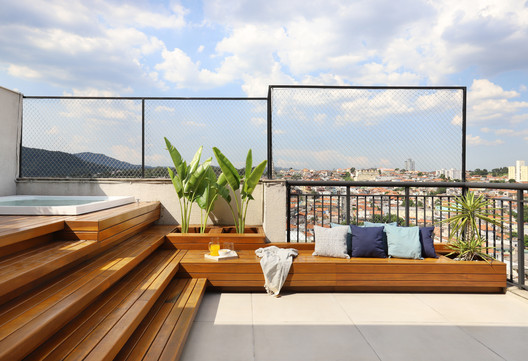 Mandarim Apartment / Studio Canto Arquitetura - Exterior Photography, Wood, Balcony