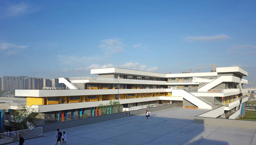 Ningbo Hanvos School / DC Alliance Ningbo Hanvos School / DC Alliance - Exterior Photography, Facade