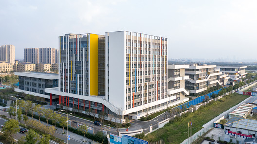 Ningbo Hanvos School / DC Alliance Ningbo Hanvos School / DC Alliance - Exterior Photography, Facade
