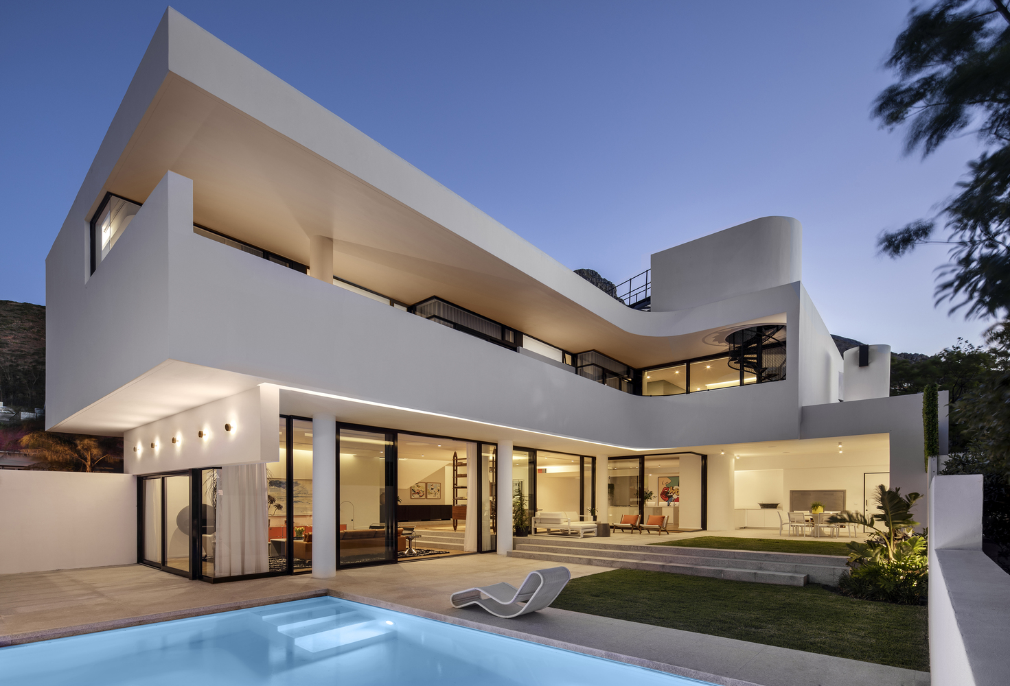 Gallery of 216 Ocean View Drive House / Robert Silke & Partners 1