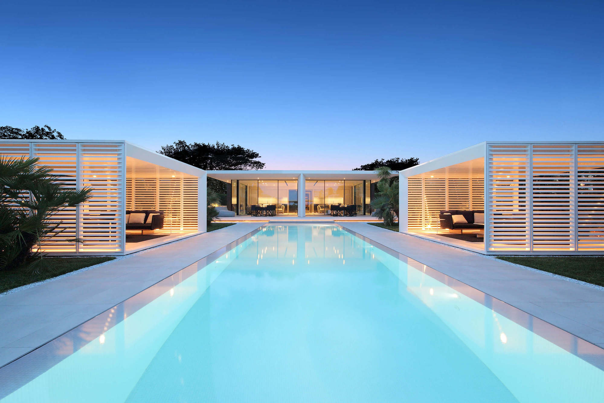 Gallery of Jesolo Lido Beach Villa / JM Architecture - 23