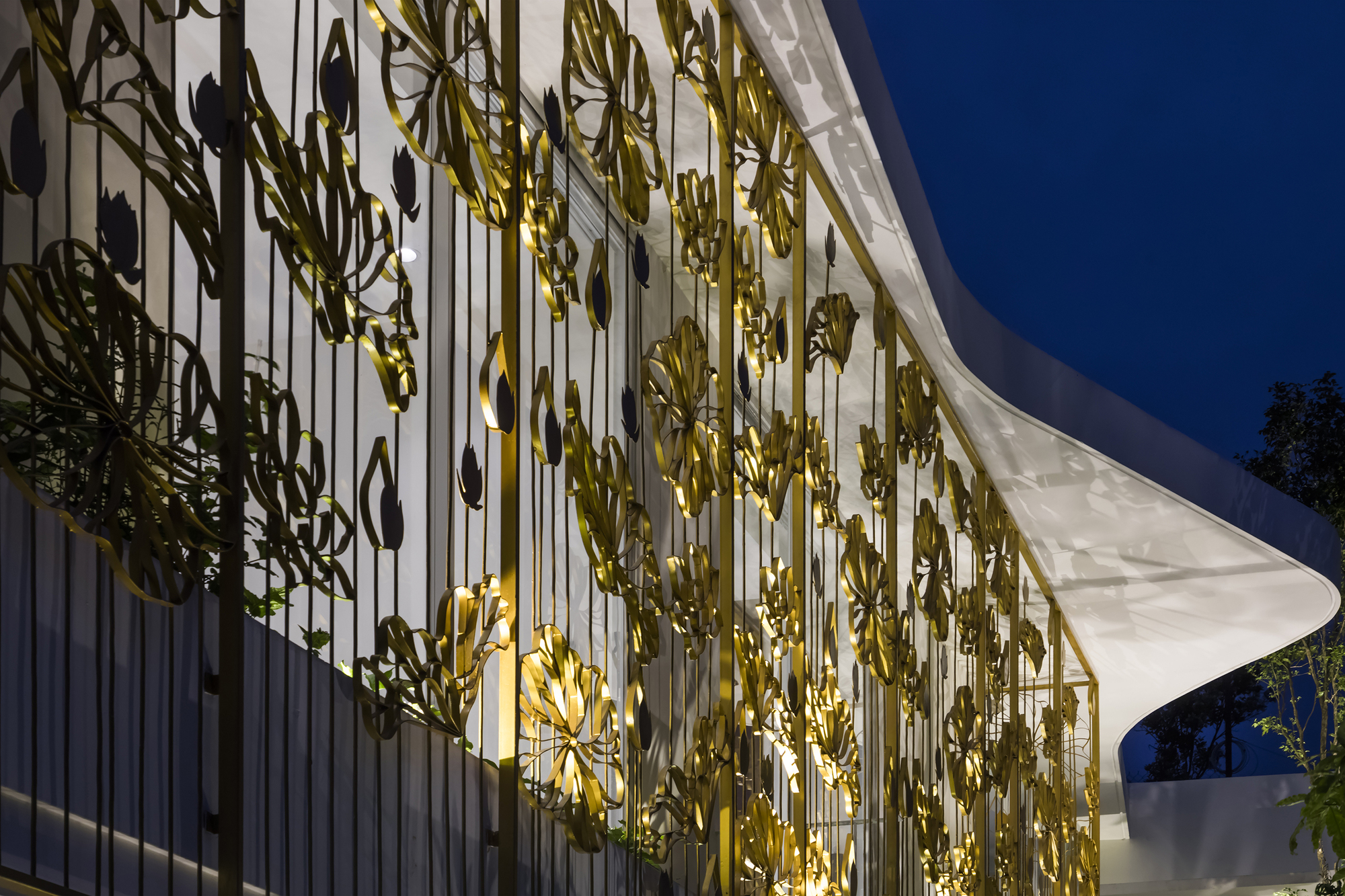 Gallery of Lotus House / MW archstudio 6