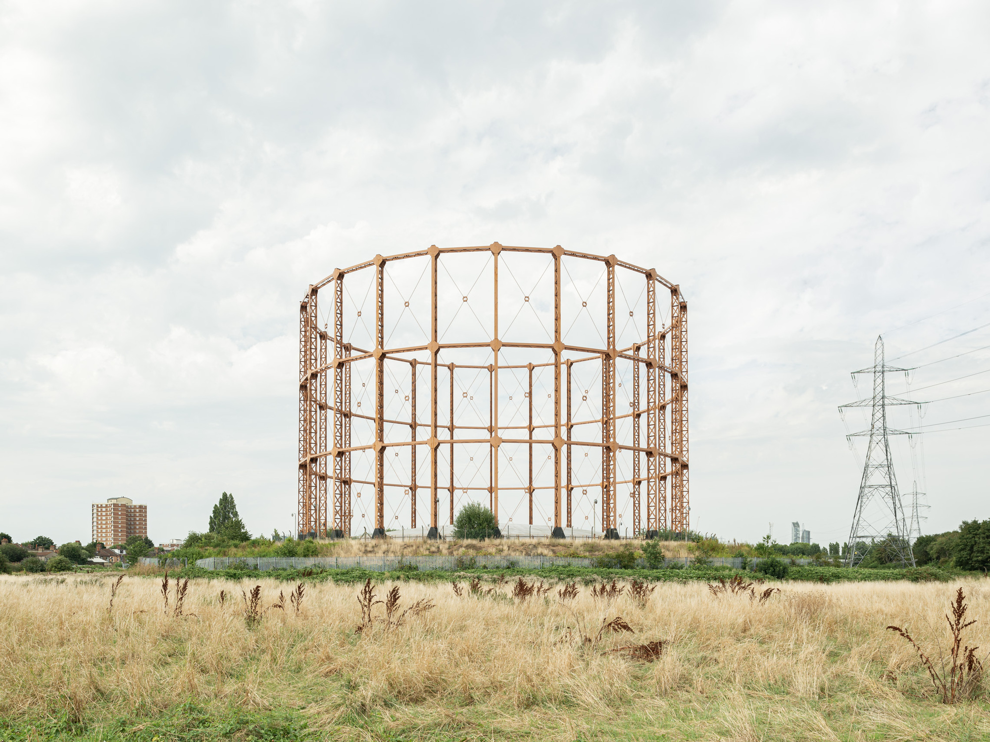The Gas Holders of London Documented by Photographer Francesco Russo ArchDaily