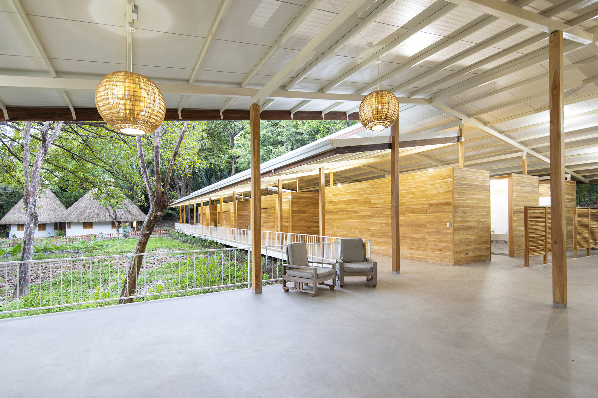 Galería de Escuela Waldorf Casa de las Estrellas / Salagnac