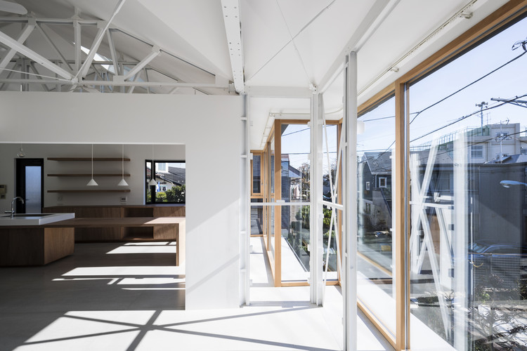 House in Nishi-eifuku / KIRI Architects - Interior Photography, Windows, Beam