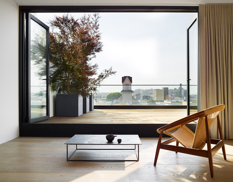 Natoma Street House / MAK Studio - Interior Photography, Table, Windows