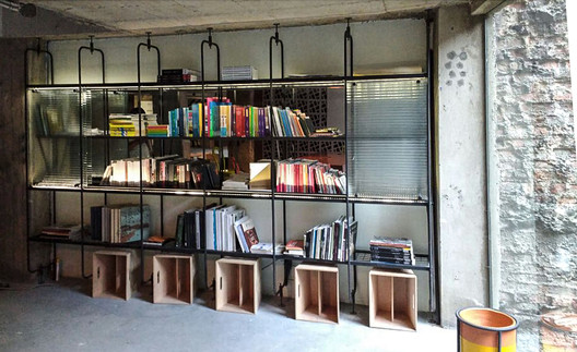Yemail Arquitectura: Libraries in Interior Spaces in Colombia - Image 8 of 26