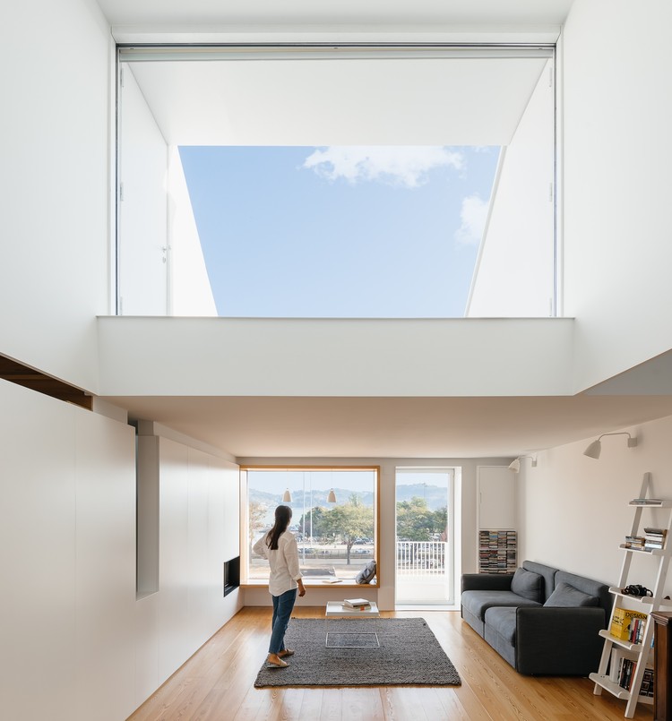 逆向而生的五口之家 / Aurora Arquitectos - 更多图片