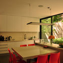Casa Gigoux / Juan Carlos Sabbagh Arquitectos - Fotografía interior, Casas, Cocina, Mesas, Sillas, Encimera