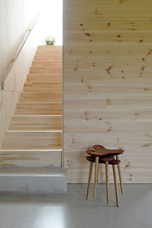 House in Bergen / Kvalbein Korsøen Arkitektur - Interior Photography, Stairs, Chair, Windows