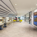 RP Sanjiv Goenka Group Corporate Office  / Abin Design Studio - Interior Photography, Offices Interiors, Bench