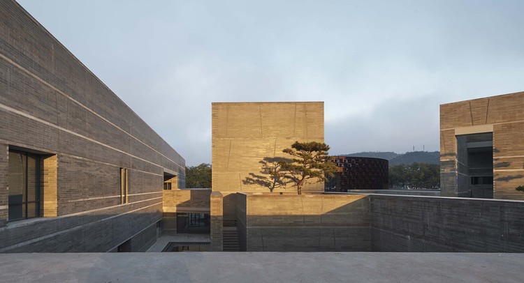 Chengde Museum / Zhoukai, HHDesign - Exterior Photography, Brick, Facade