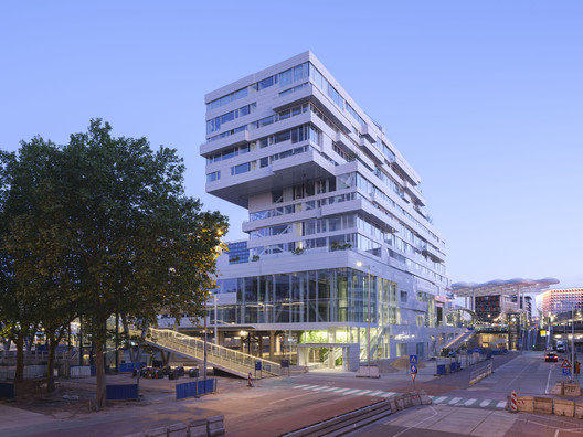 Edifício MicroCity Het Platform / VenhoevenCS - Fotografia de Exterior, Fachada