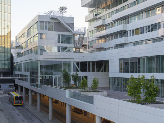 Edifício MicroCity Het Platform / VenhoevenCS - Fotografia de Exterior, Fachada