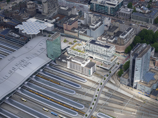 Edifício MicroCity Het Platform / VenhoevenCS - Imagem 12 de 25