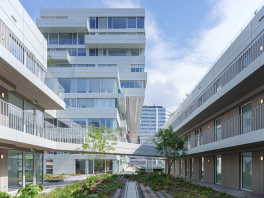Edifício MicroCity Het Platform / VenhoevenCS - Fotografia de Exterior