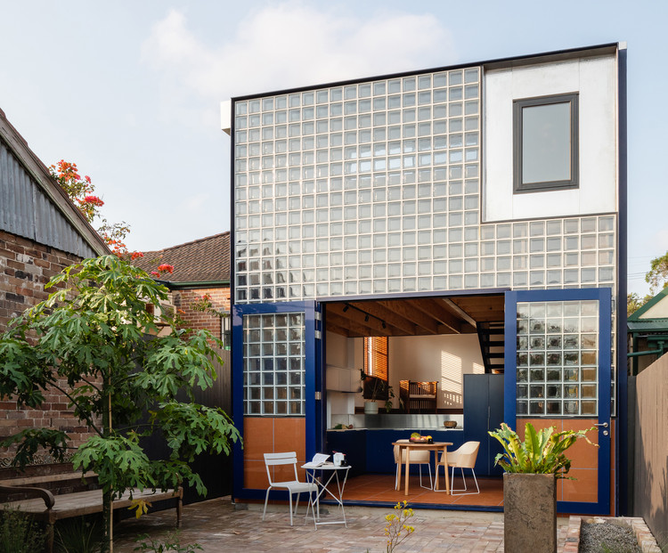 Casa glassbook / Sibling Architecture - Más Imágenes