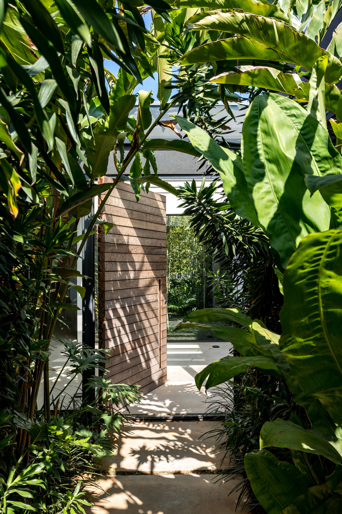 Casa Jordão / FGMF - Jardim, Arco