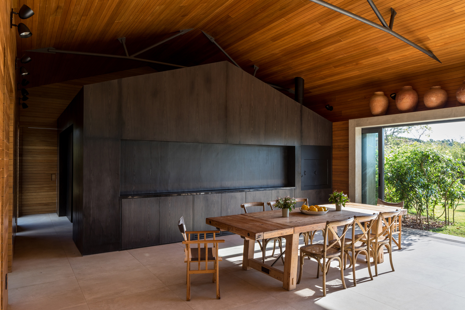 Casa Jordão / FGMF - Viga, Fachada, Mesa, Cadeira