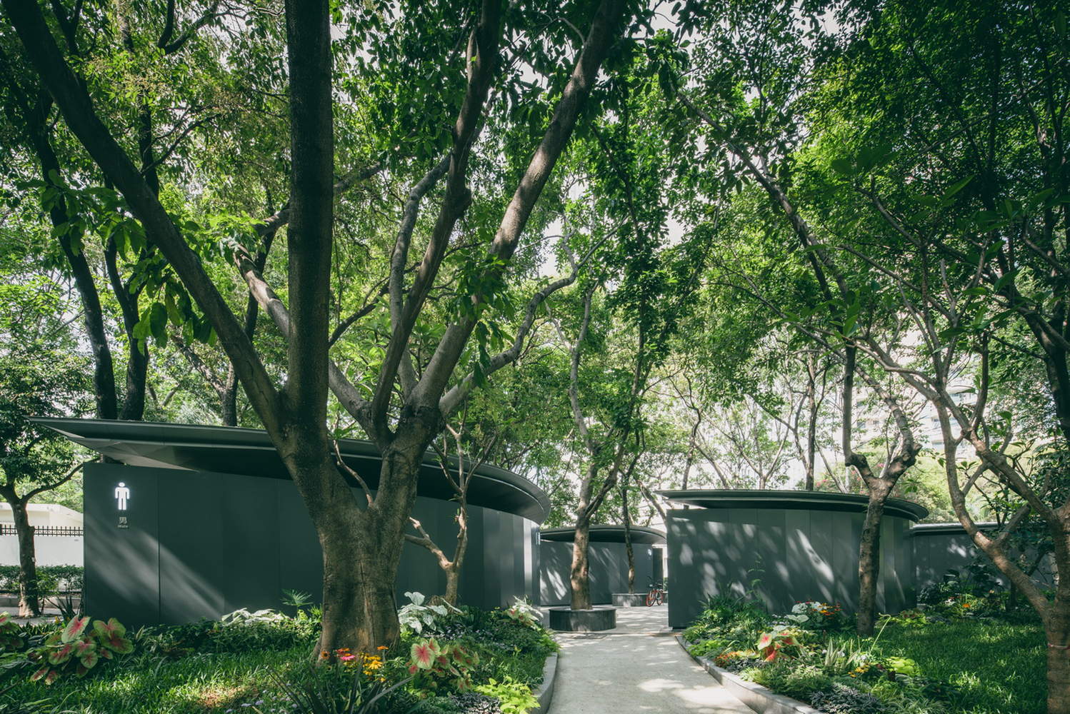 Gallery of Nantou Public Toilet / Edge Studio 6