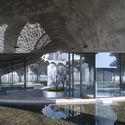 Net-Pool Café / TJAD Original Design Studio - Interior Photography, Glass, Concrete, Arch