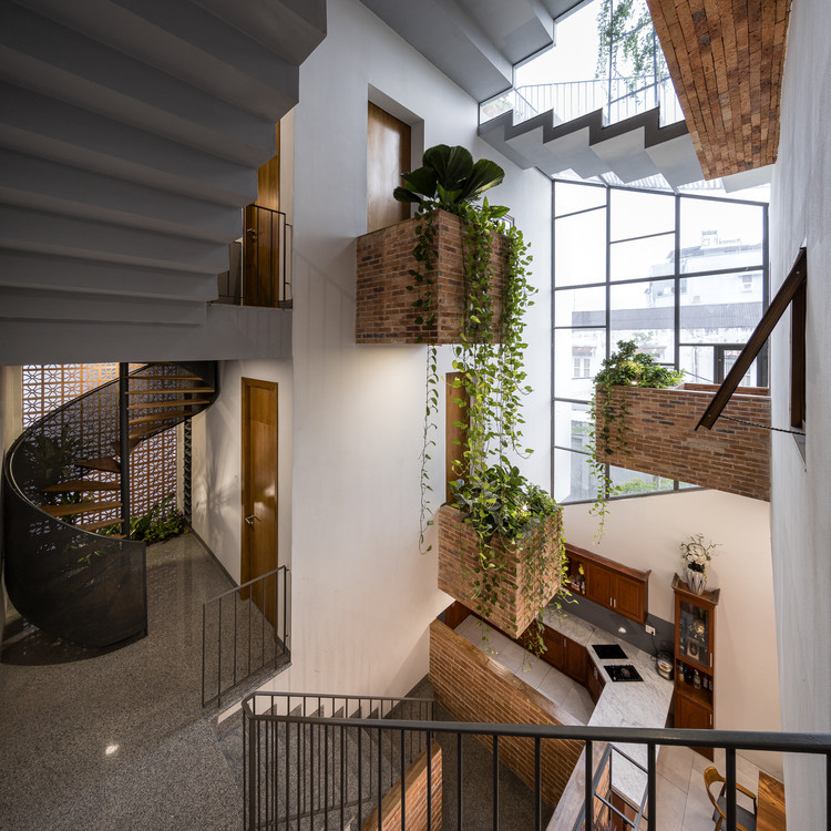 Park Roof House / MDA Architecture - Interior Photography, Stairs, Beam, Windows, Handrail