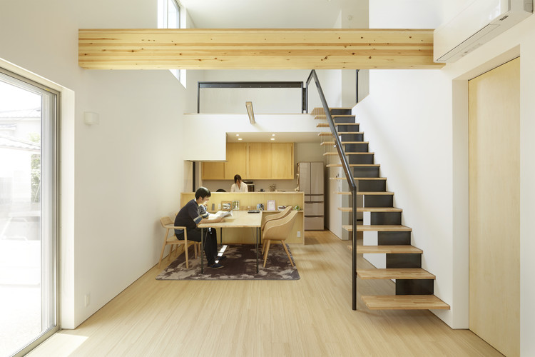 House in Uji / AKI WATANABE Architects - Interior Photography, Table, Chair, Windows, Handrail, Beam