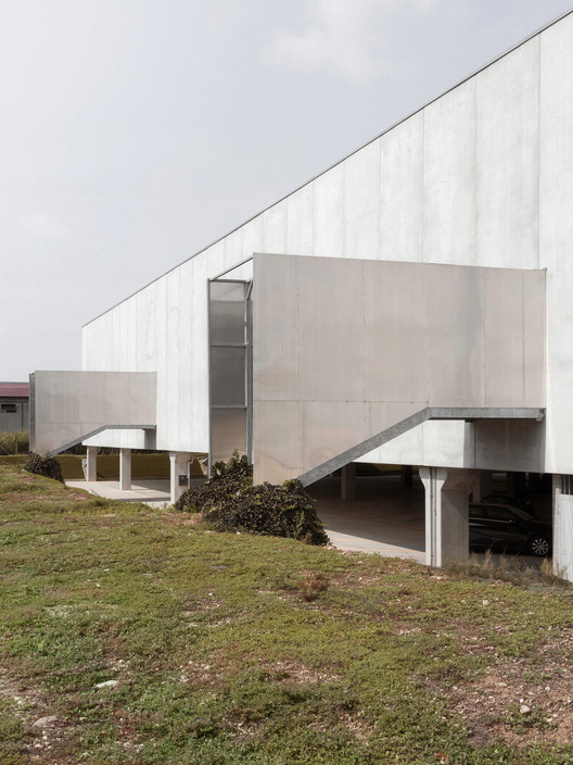 Green Village Garden Center / Studio Bressan - Exterior Photography, Concrete