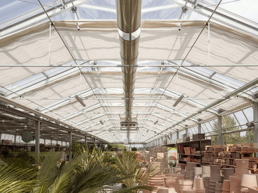 Green Village Garden Center / Studio Bressan - Interior Photography, Beam
