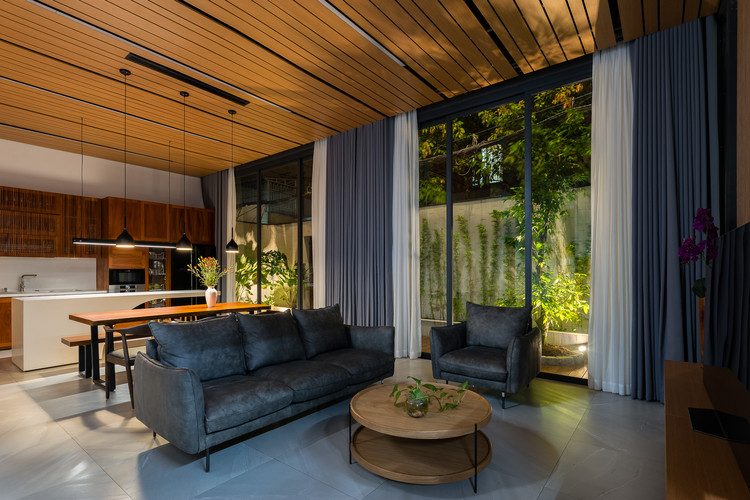 T House / MDA Architecture - Interior Photography, Living Room, Table, Sofa